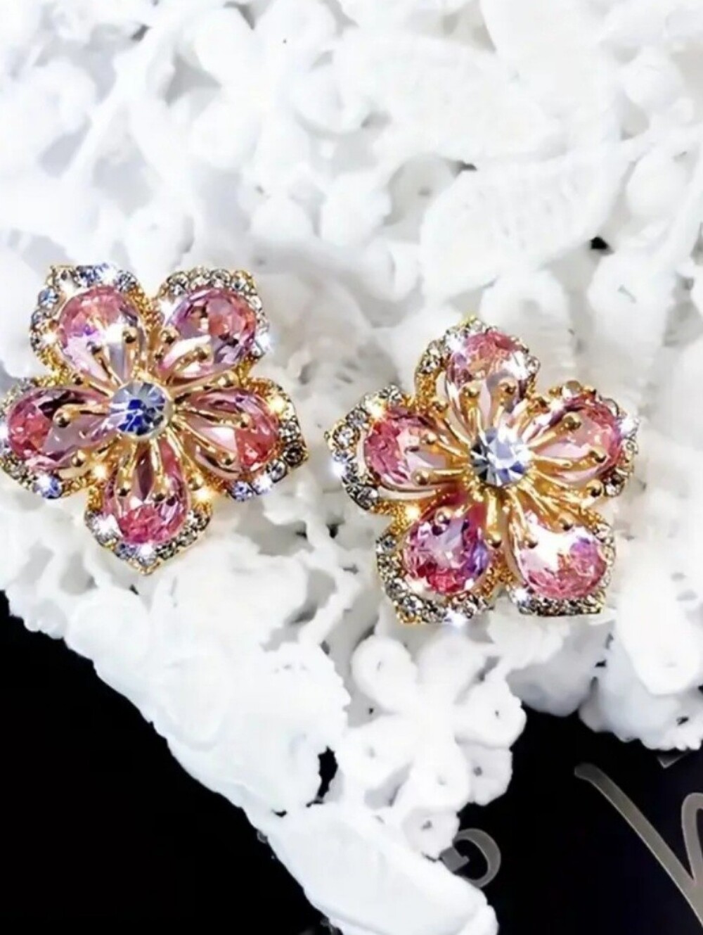 Gold-Plated Pink Flower Crystal Stud Earrings - Elegant Women's Jewelry - Picture 4 of 5